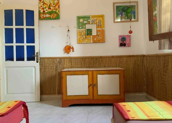 Apartment Centered Two Bedroom Flat *